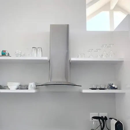 Bright Camps Bay Loft With Stunning Views And Shared Pool Apartamento Cidade Do Cabo Exterior foto