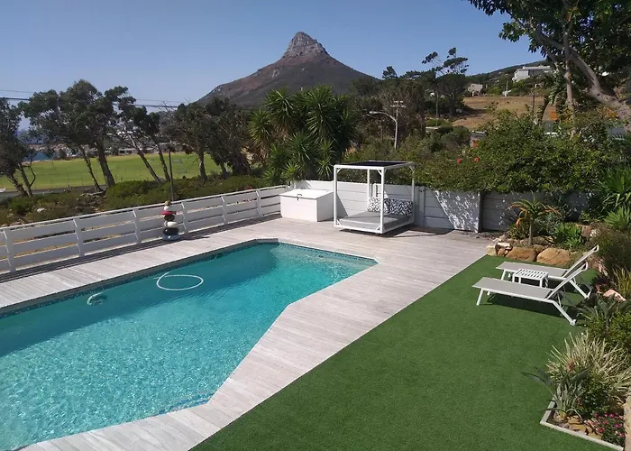 Bright Camps Bay Loft With Stunning Views And Shared Pool